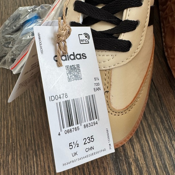 Adidas Samba Beige and Black Sneakers - Picture 5 of 6
